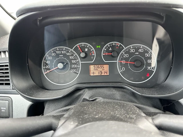 Fiat grande punto actual, 2013 - afbeelding 19 van  20