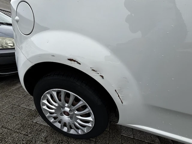 Fiat grande punto actual, 2013 - afbeelding 17 van  29