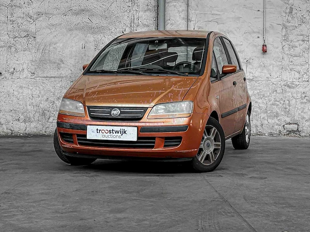 Fiat idea 1.4-16v dynamic 95pk 2004, 49-pp-nb - afbeelding 1 van  30