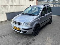 Fiat panda 1.2 - personenauto - afbeelding 1 van  14