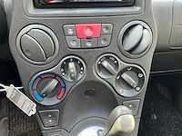 Fiat panda 1.2 - personenauto - afbeelding 12 van  14