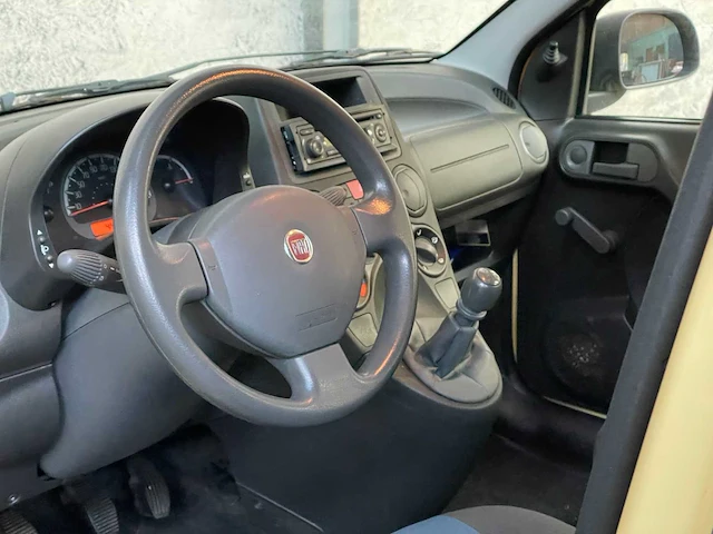 Fiat panda 1.2 69pk 2010 (origineel-nl), 98-nzk-2 - afbeelding 11 van  39
