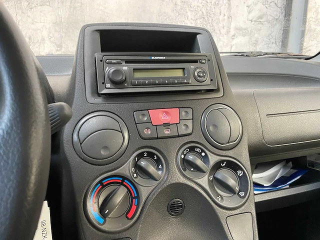 Fiat panda 1.2 69pk 2010 (origineel-nl), 98-nzk-2 - afbeelding 19 van  39