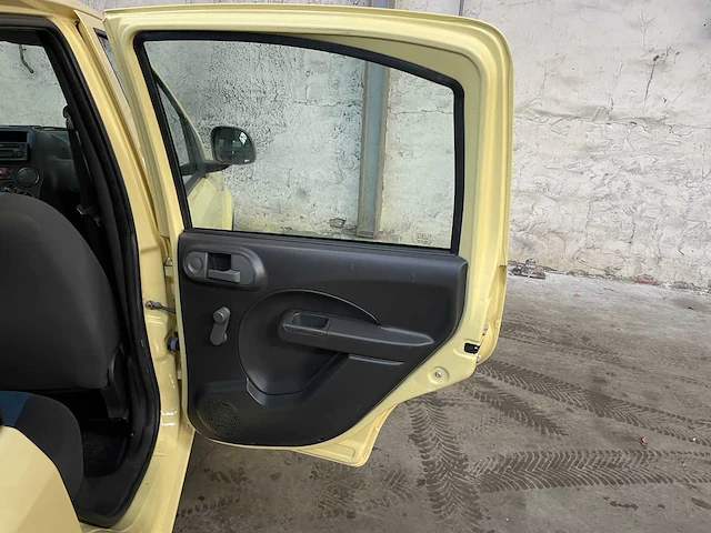 Fiat panda 1.2 69pk 2010 (origineel-nl), 98-nzk-2 - afbeelding 25 van  39
