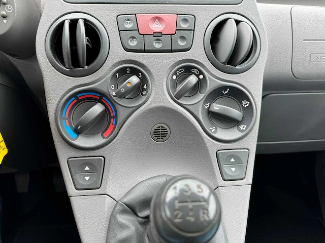 Fiat panda 1.2 city airco 05-ns-lx - afbeelding 10 van  21