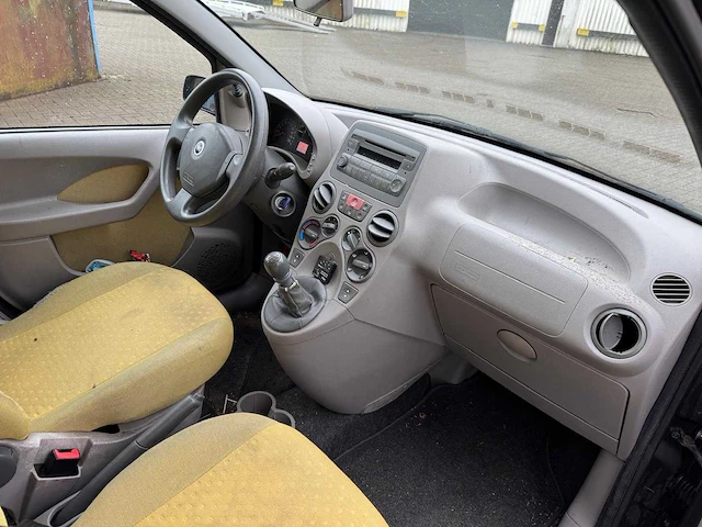Fiat panda 1.2 class city, 85-pv-pk - afbeelding 10 van  12