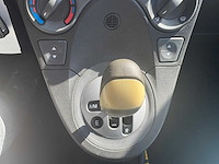 Fiat panda 1.2 dynamic, 25-tv-dg - afbeelding 8 van  19