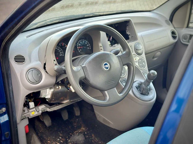 Fiat panda 1.2 emotion, 09-rg-np - afbeelding 5 van  9