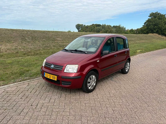 Fiat panda 1.2 navigator automaat, 52-sf-bb - afbeelding 1 van  21