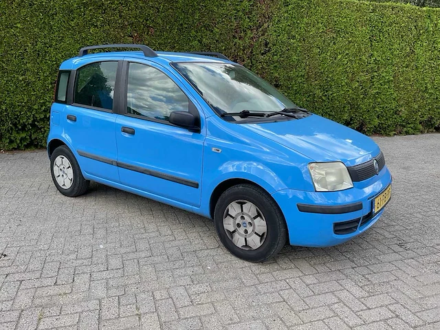 Fiat panda 61-pb-pp - afbeelding 1 van  30