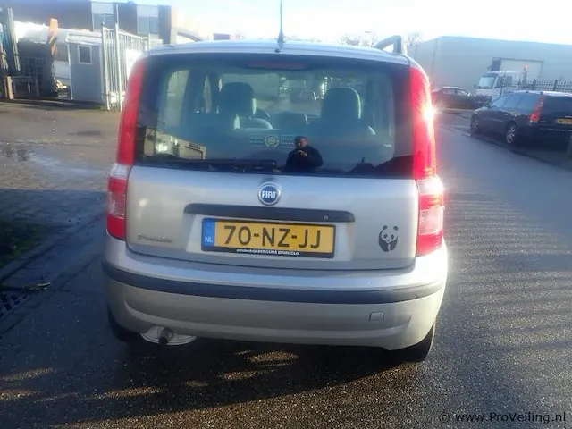 Fiat panda bj 2004 - kenteken 70-nz-jj - afbeelding 5 van  9