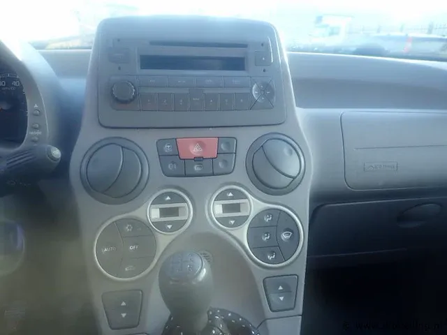 Fiat panda bj 2004 - kenteken 70-nz-jj - afbeelding 7 van  9