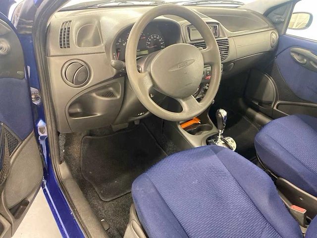Fiat punto 1.2-16v elx speedg , 73-hs-zh - afbeelding 10 van  14