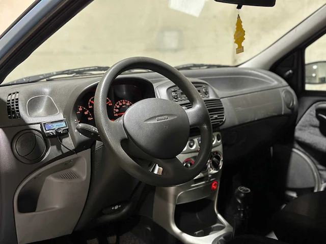 Fiat punto 1.2 go! 60pk 2002, 26-jp-lg - afbeelding 9 van  35