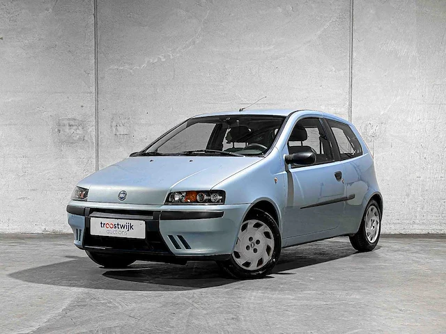 Fiat punto 1.2 go! 60pk 2002, 26-jp-lg - afbeelding 1 van  35
