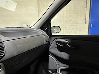 Fiat punto 1.2 go! 60pk 2002, 26-jp-lg - afbeelding 19 van  35