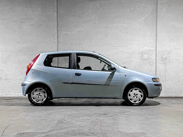 Fiat punto 1.2 go! 60pk 2002, 26-jp-lg - afbeelding 33 van  35