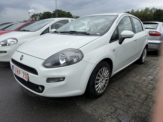 Fiat punto 1.2i easy 69, 2013 - afbeelding 1 van  23