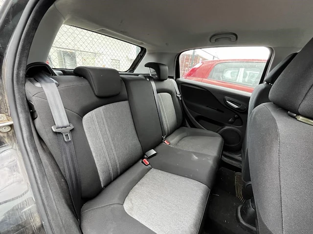 Fiat punto 1.2i street 69,2014 - afbeelding 10 van  26