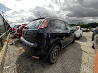Fiat punto 1.2i street 69,2014 - afbeelding 20 van  26