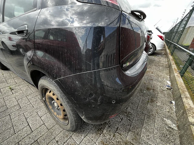 Fiat punto 1.2i street 69,2014 - afbeelding 22 van  26