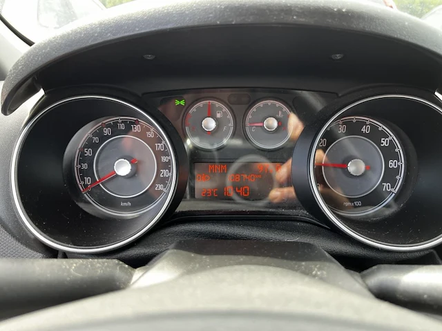 Fiat punto 1.2i street 69,2014 - afbeelding 23 van  26
