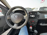 Fiat punto, 2005 - afbeelding 9 van  32