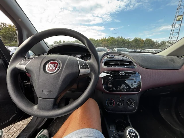 Fiat punto, 2010 - afbeelding 2 van  31