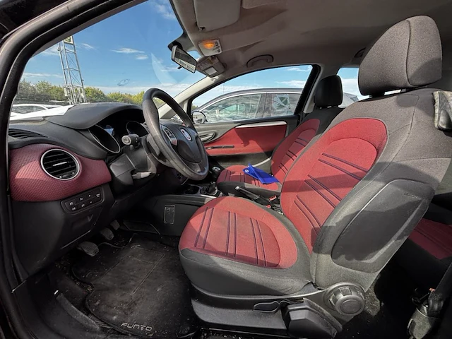 Fiat punto, 2010 - afbeelding 9 van  31