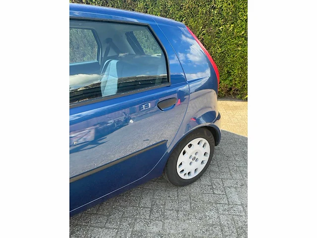 Fiat punto 32-hb-jx - afbeelding 18 van  26