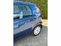 Fiat punto 32-hb-jx - afbeelding 18 van  26