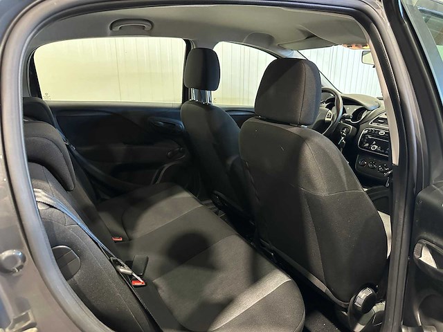 Fiat punto evo 0.9 twinair street 5-xdt-50 - afbeelding 4 van  18