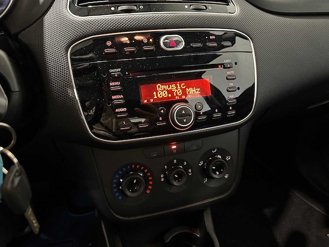 Fiat punto evo 0.9 twinair street 5-xdt-50 - afbeelding 8 van  18