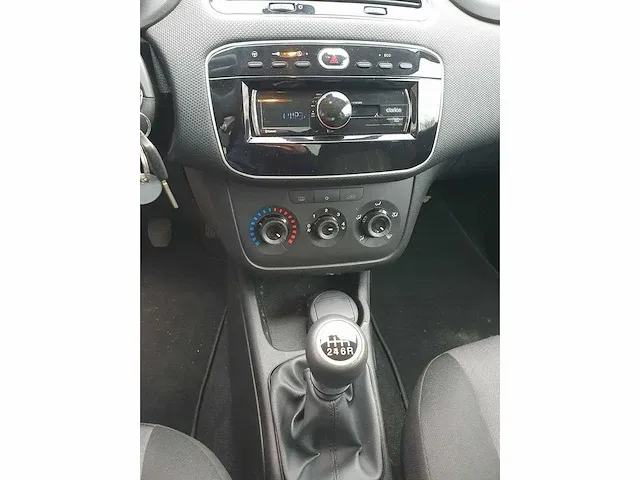 Fiat punto evo 0.9 twinair young, 7-txr-43 - afbeelding 5 van  9