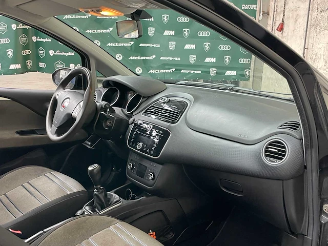 Fiat punto evo 1.3 m-jet dynamic 84pk 2011, 87-nzx-2 - afbeelding 21 van  38