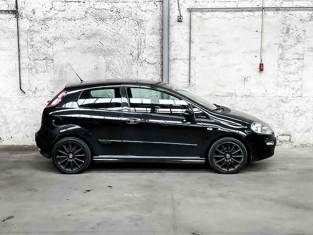 Fiat punto evo 1.3 m-jet dynamic 84pk 2011, 87-nzx-2 - afbeelding 37 van  38