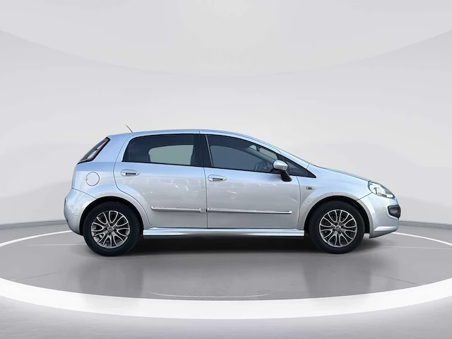Fiat punto evo 1.3 m-jet dynamic car 2010 | 25-nvk-4 - afbeelding 23 van  25