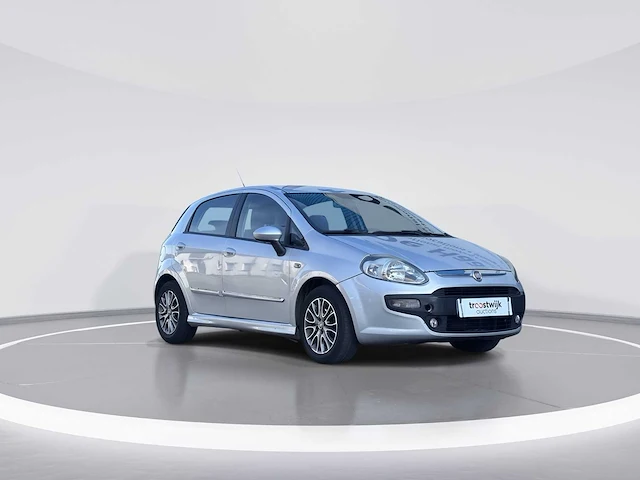 Fiat punto evo 1.3 m-jet dynamic car 2010 | 25-nvk-4 - afbeelding 24 van  25