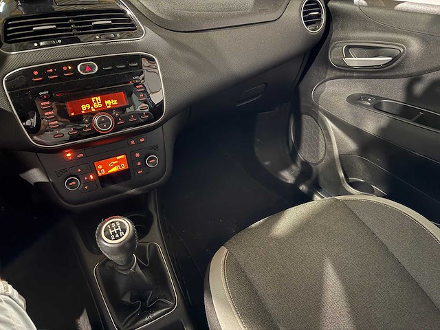 Fiat punto evo 1.3 m-jet easy, 50-xnh-1 - afbeelding 3 van  13