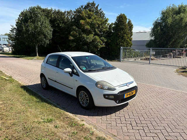 Fiat punto evo 1.3 m-jet mylife , 19-rzn-7 - afbeelding 12 van  22