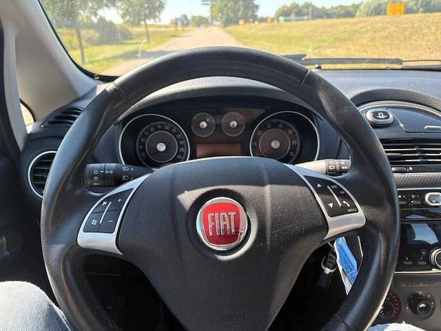 Fiat punto evo 1.3 m-jet mylife , 19-rzn-7 - afbeelding 20 van  22