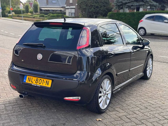 Fiat punto evo 1.4-16v m-air sport , nl-801-n - afbeelding 13 van  18