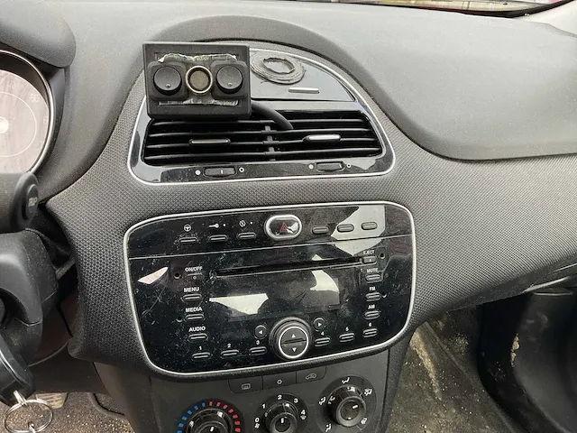 Fiat punto evo personenauto - afbeelding 14 van  28