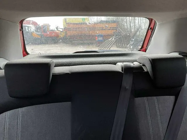Fiat punto evo personenauto - afbeelding 21 van  28