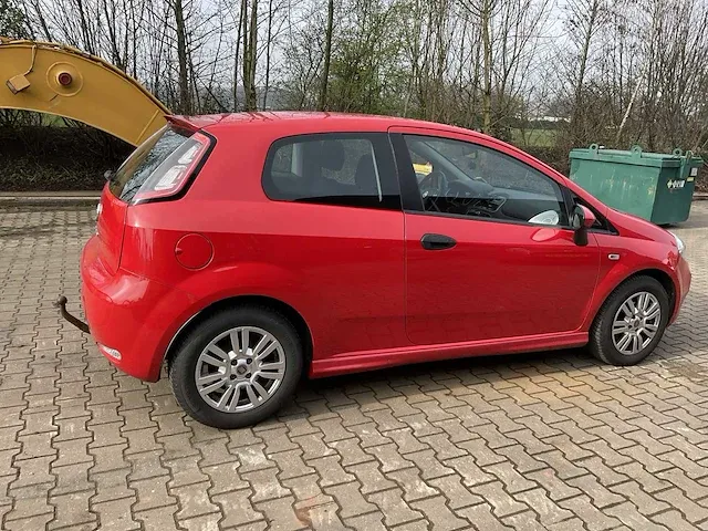 Fiat punto evo personenauto - afbeelding 22 van  28