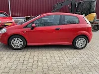 Fiat punto evo personenauto - afbeelding 24 van  28