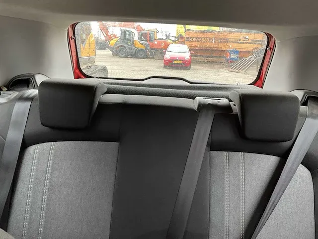 Fiat punto evo personenauto - afbeelding 13 van  22