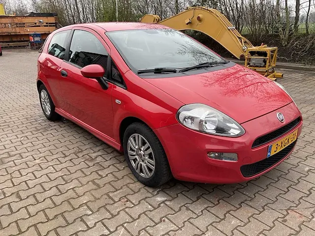 Fiat punto evo personenauto - afbeelding 12 van  22