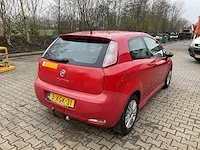 Fiat punto evo personenauto - afbeelding 16 van  22