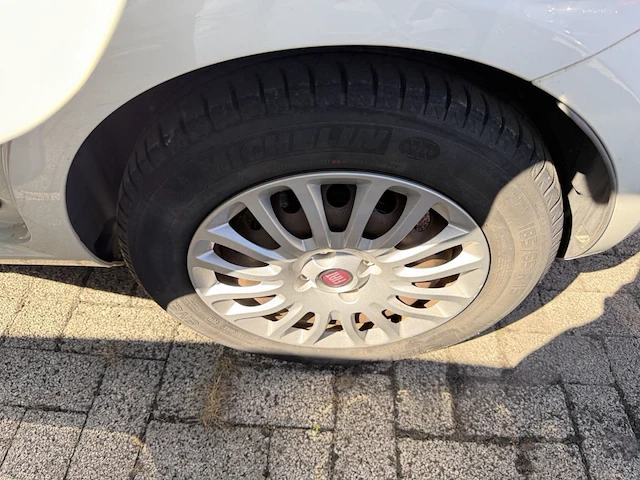 Fiat punto street, 2015 - afbeelding 8 van  22